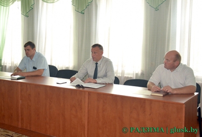 В рамках единого дня информирования глава района Владимира Книги встретился с работниками ДРСУ № 213