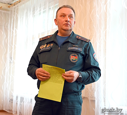 В рамках единого дня информирования населения председатель Глусского райисполкома Владимир Книга 18 мая встретился с коллективом ОАО «ПМК-86 «Водстрой»