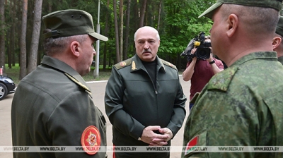 Обстановка не критическая, но есть настораживающие факторы. Подробности приезда Лукашенко на ЦКП ВВС и войск ПВО
