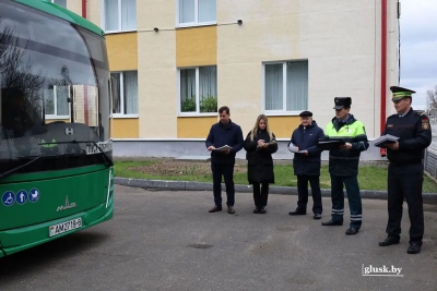 Глусский Автопарк &nbsp;15&nbsp;официально получил право на&nbsp;выполнение регулярных пассажирских перевозок по&nbsp;маршруту &laquo;Глуск&nbsp;&amp;mdash; Доколь&raquo;