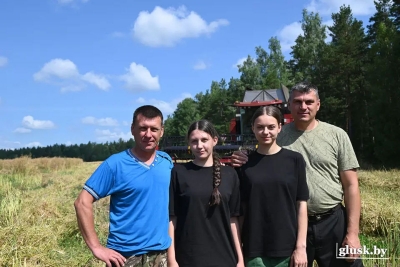 Разам з&nbsp;бацькам