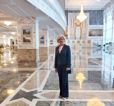 Что сказал Президент. Директор Глусской СШ  2 им. И. И. Захаренко Елена Сличенок, побывав на совещании у Главы государства, где обсуждались вопросы совершенствования образовательной сферы, поделилась с редакц