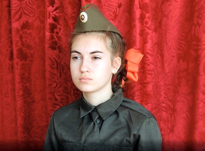 Учащаяся Заелицкой школы девятиклассница Анна Смушкова заняла призовое место на областном этапе республиканского творческого конкурса юных чтецов «Живая классика»