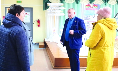 Спасибо за внимание. Встреча кандидата в депутаты Палаты представителей Национального собрания Республики Беларусь Олега Дьяченко с жителями Глусского района