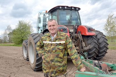 З ранку да вечара ў полі