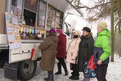 Новогодние магазины на колесах курсируют по Могилевщине