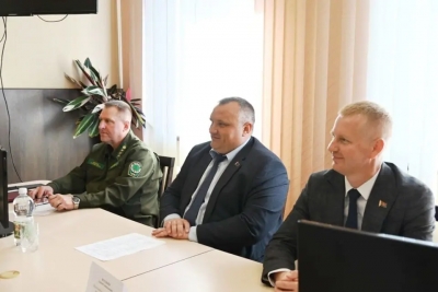 Сустрэчу з&nbsp;працоўнай моладдзю лясгаса правёў старшыня Глускага райвыканкама Аляксей Жураўлёў