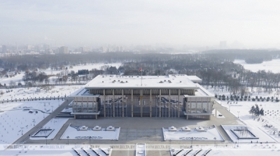 Лукашенко требует определения четких перспектив развития мотовелозавода