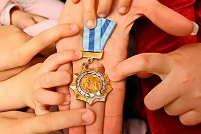Глушчанка Алеся Баскаулава адзначана ордэнам Маці